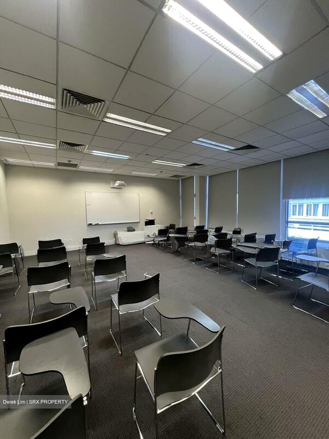 Carpenter Street (D1), Office #497833731